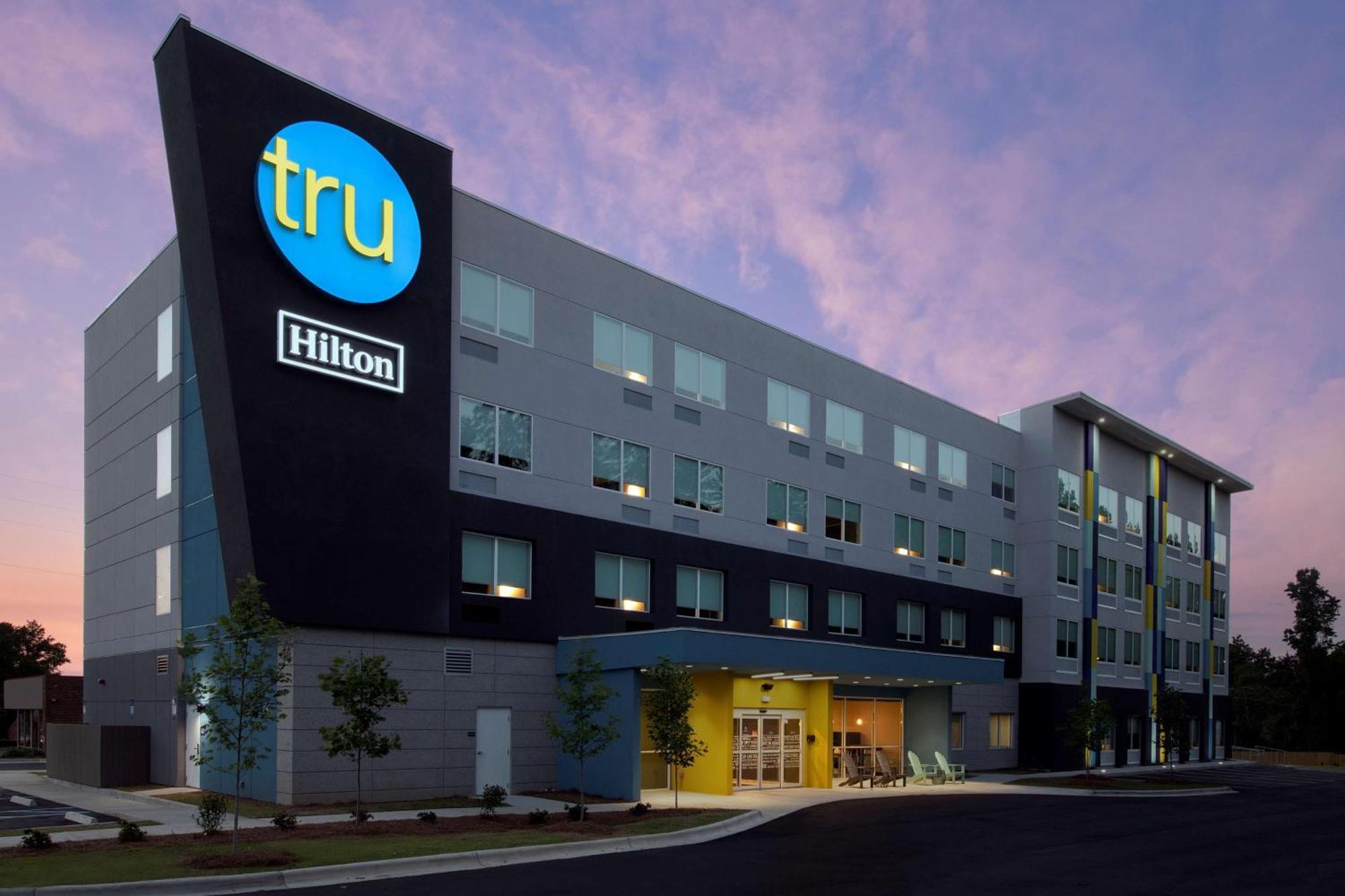 Tru By Hilton Tallahassee Central Экстерьер фото